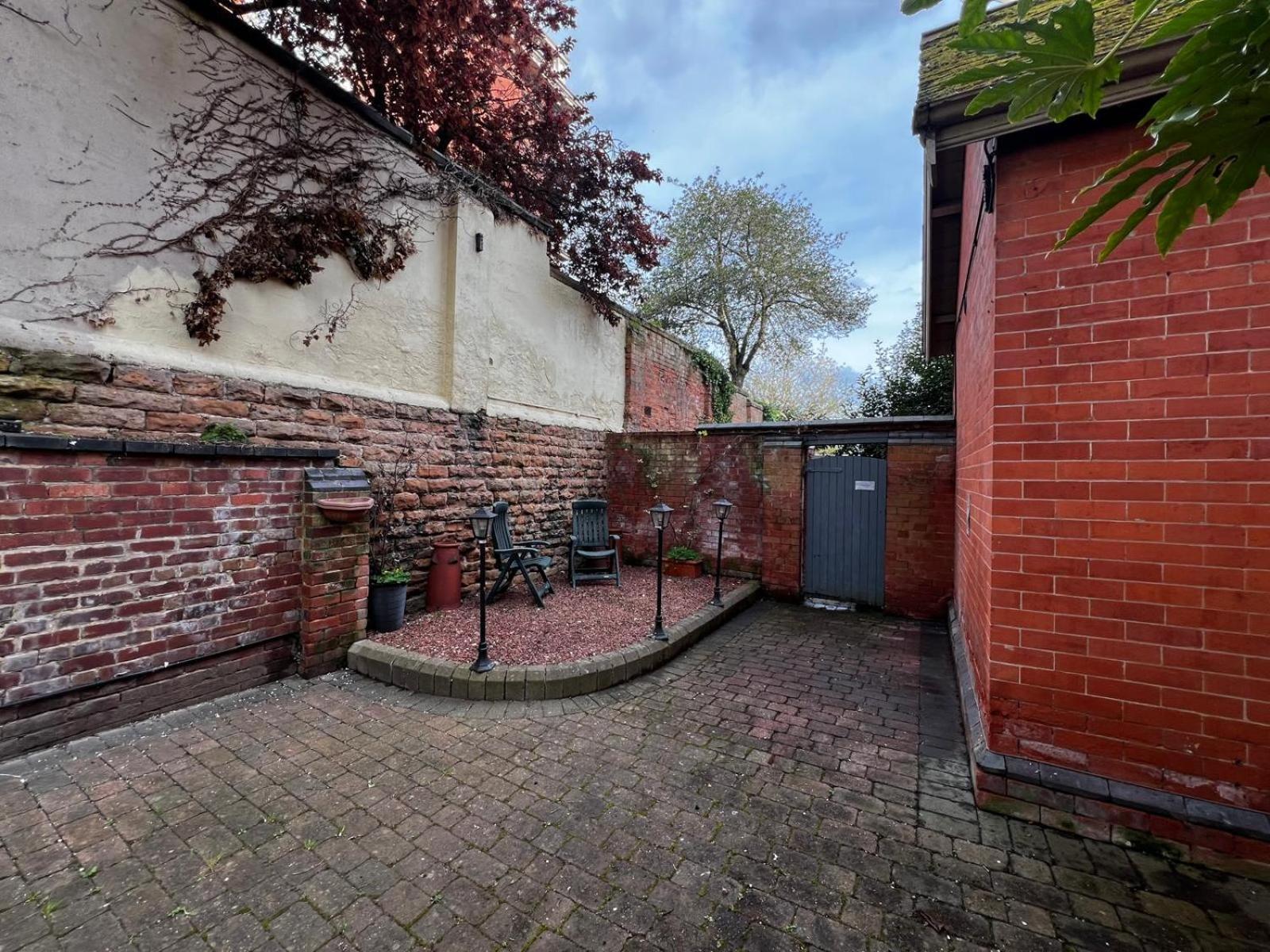 Historic House In The Park, Private Courtyard Near The Castle Apartment Nottingham Exterior photo